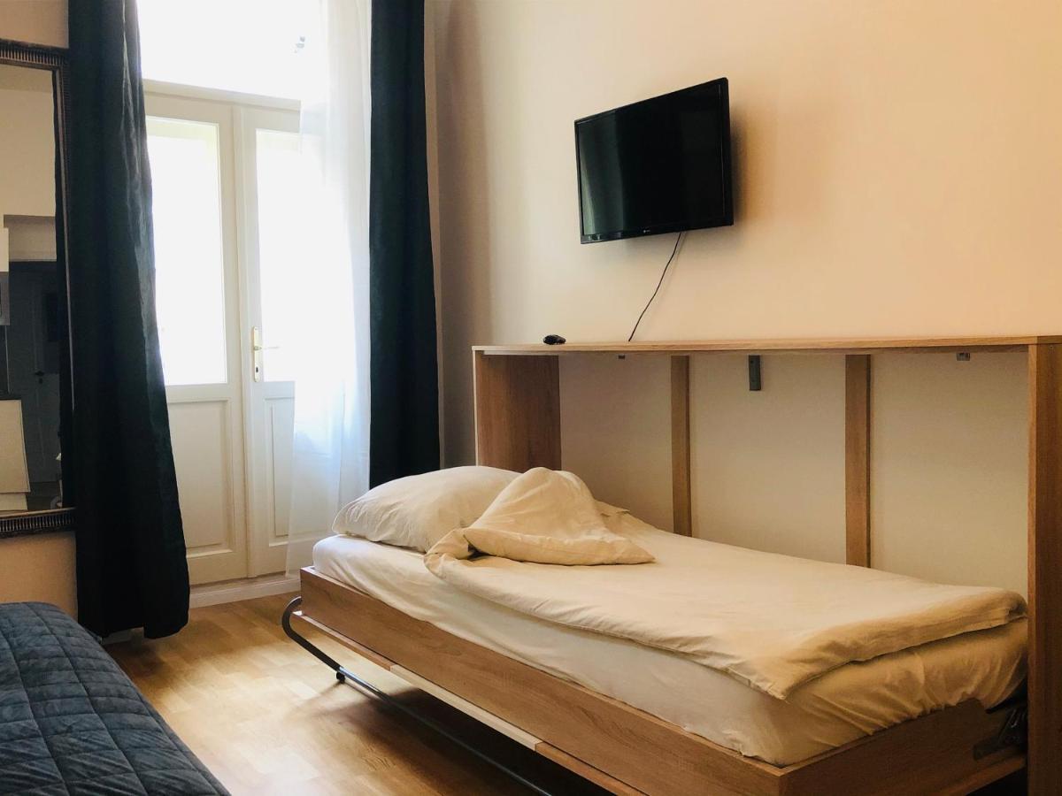 Modern Cozy Apartment In Central Praha Eksteriør bilde